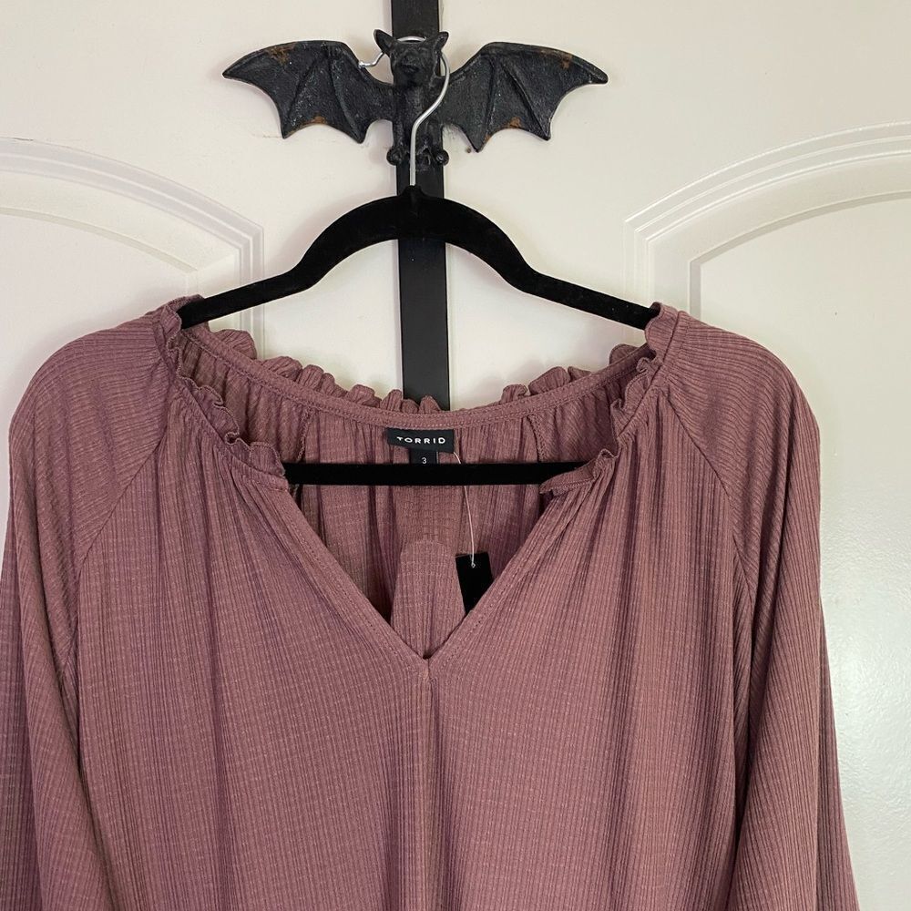 Torrid Bohemian Dusty Rose Crochet Lace Accents Long Sleeve Top, NWT size 2X - Picture 4 of 12